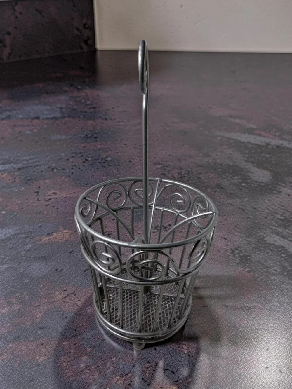 Metal Scroll Pattern Utensil Carrier With Carry Handle.